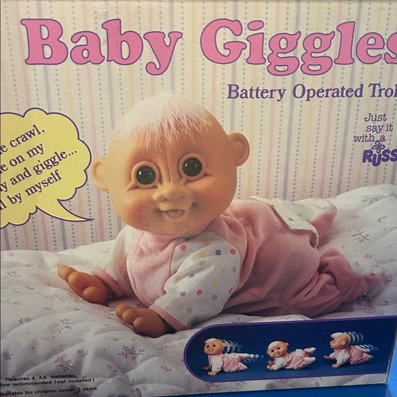 Russ Pink and White Baby Doll with Polka Dots! Baby toy! Vintage! Troll lovers! - Picture 7 of 9